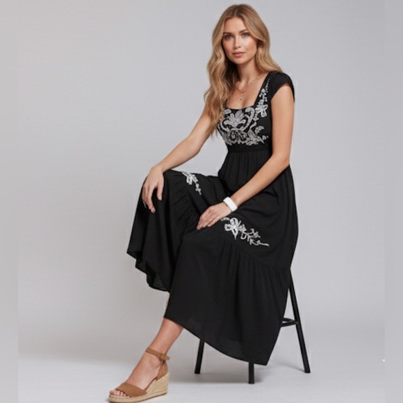 Boho Floral Embroidery Square Neck Ruffle Hem Dress - Picture 3 of 8